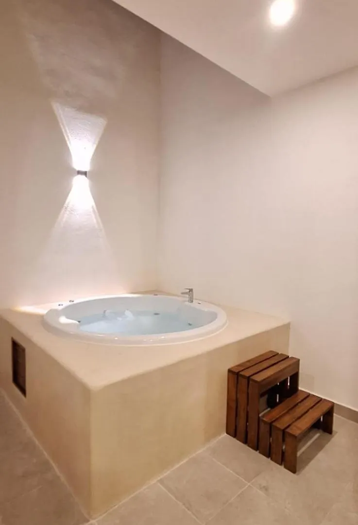Itzamna Suite Deluxe Con Jacuzzi Playa del Carmen 0*,